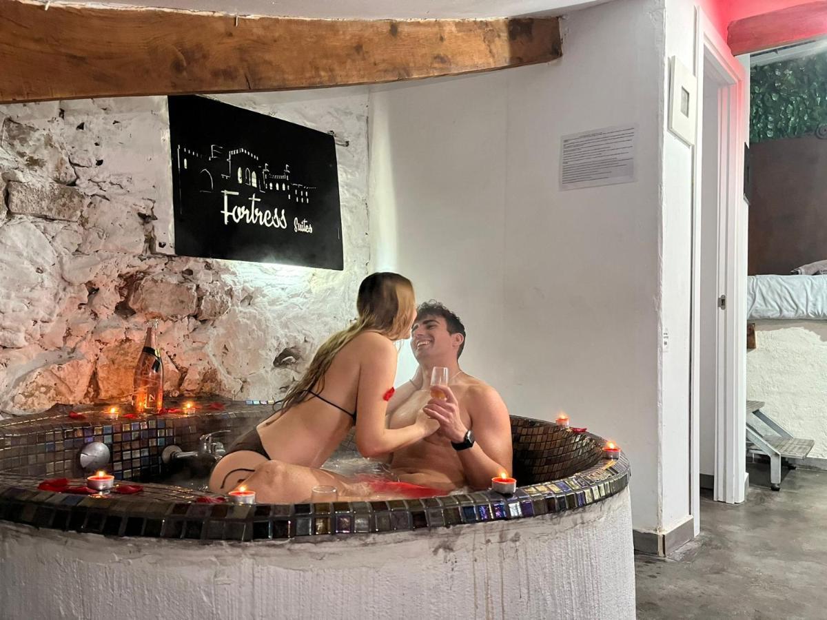 Fortress Jacuzzi Suites Xativa Luaran gambar