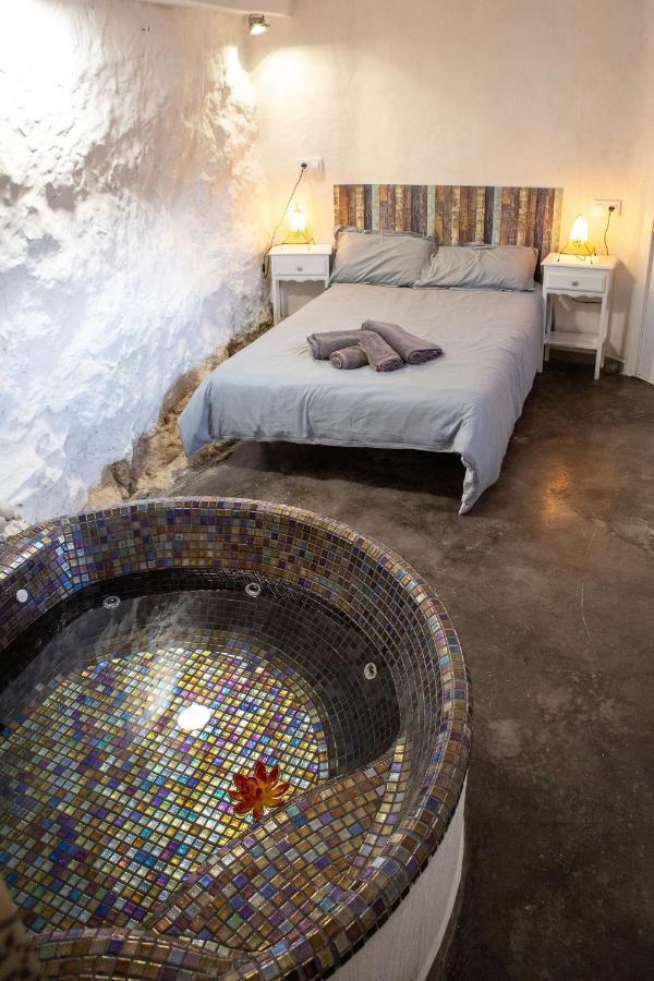 Fortress Jacuzzi Suites Xativa Luaran gambar
