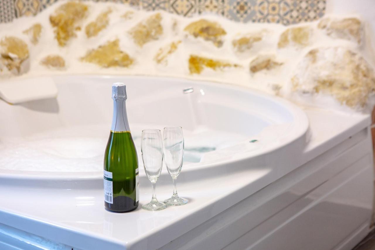 Fortress Jacuzzi Suites Xativa Luaran gambar