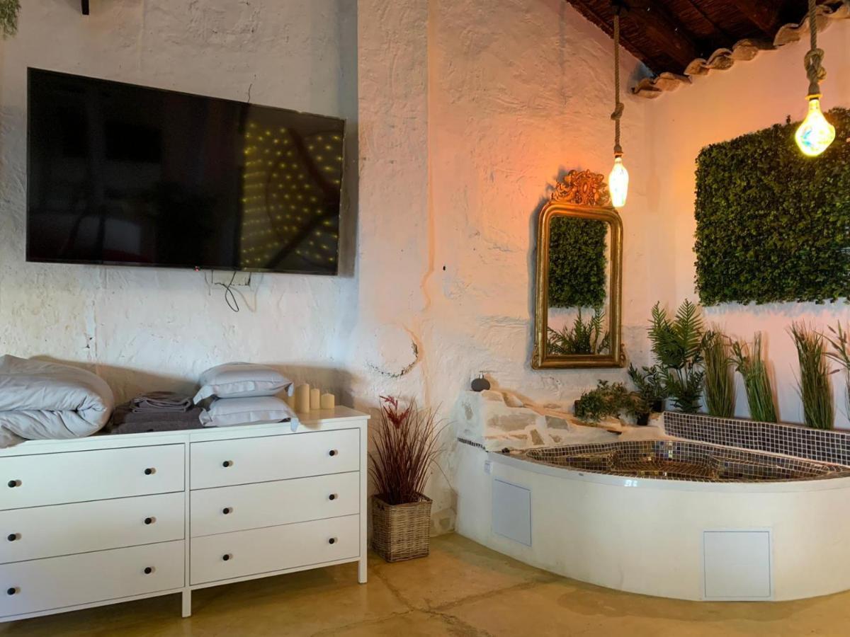 Fortress Jacuzzi Suites Xativa Luaran gambar