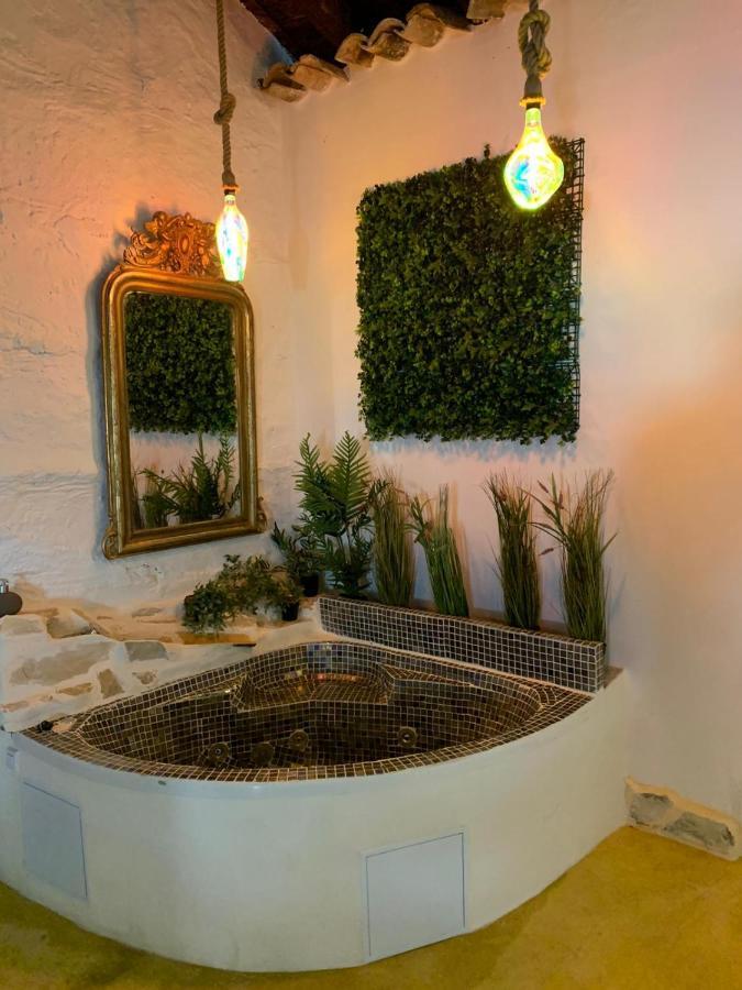 Fortress Jacuzzi Suites Xativa Luaran gambar